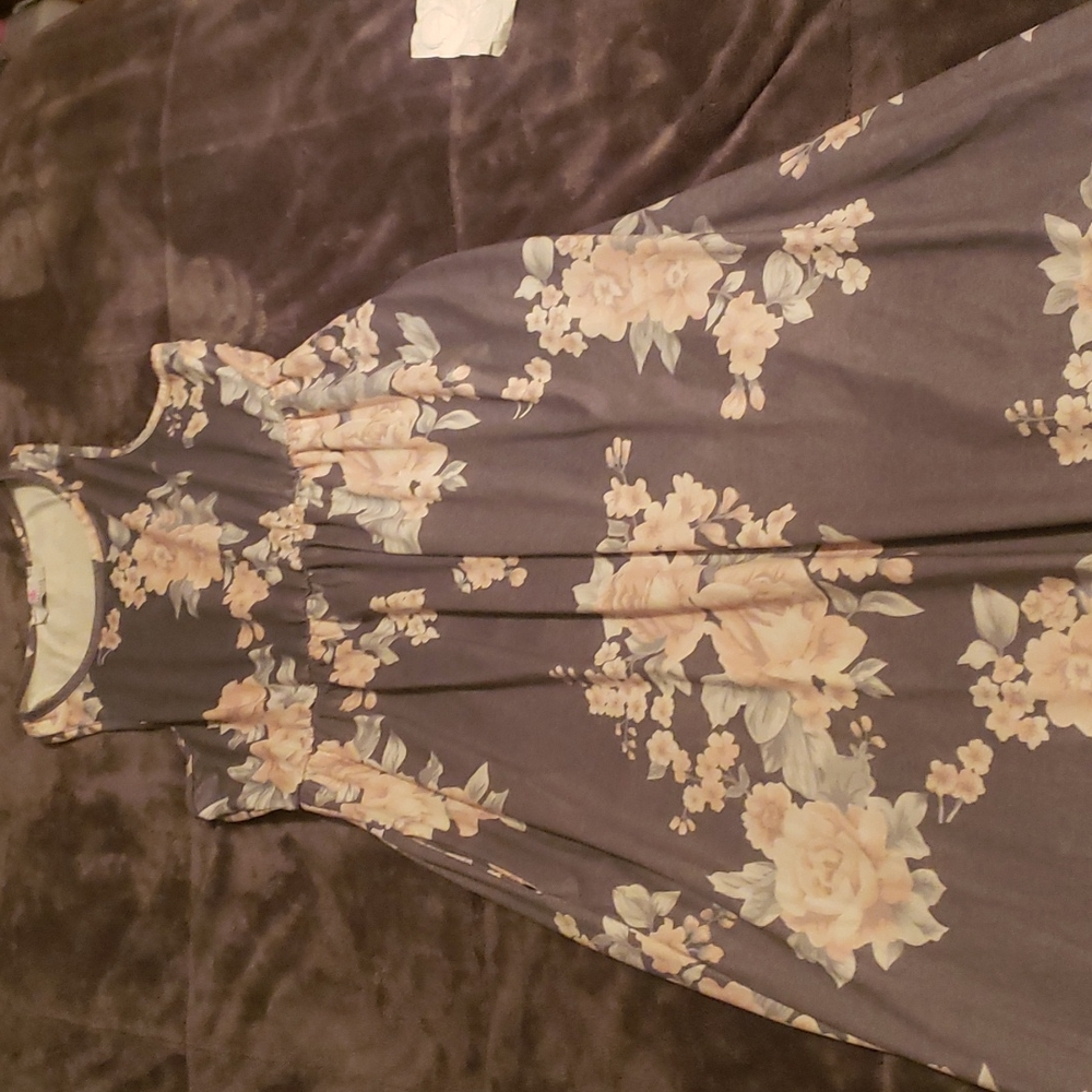 CHARCOAL FLORAL SLEEVELESS MAXI DRESS w/ POCKETS